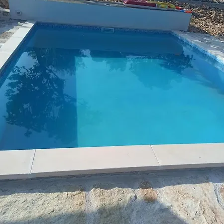Kuca Za Odmor Gordana Mit Pool Holiday home *